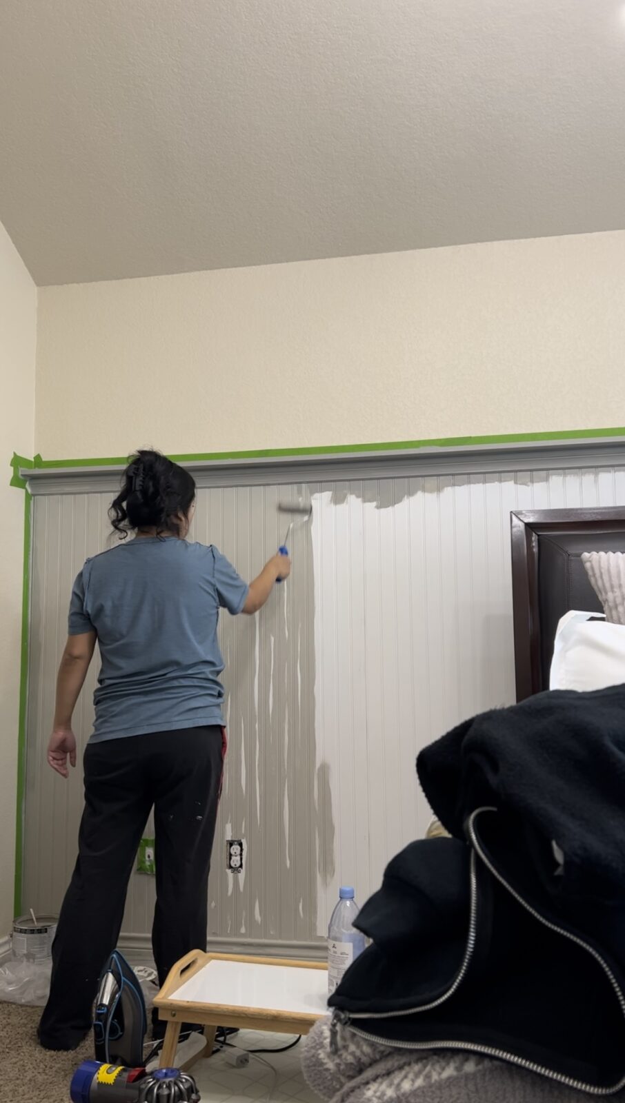 How to Create a Beadboard Accent Wall - texasdiymama.com
